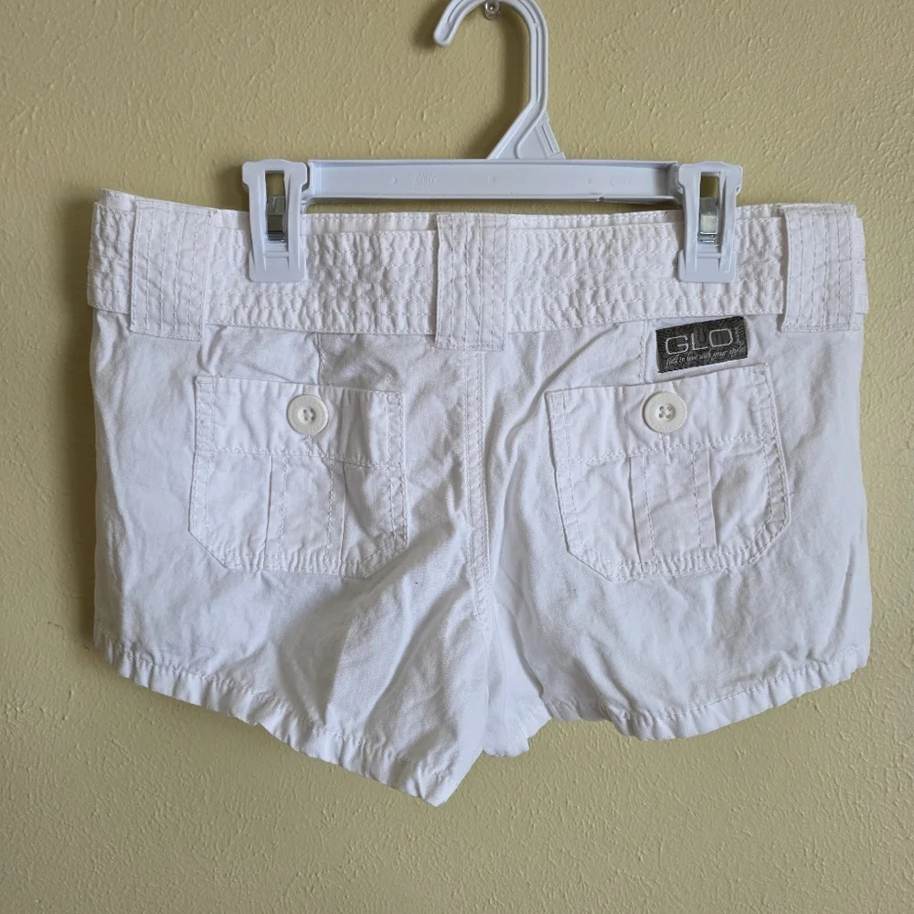 GLO Jeans Belted Low Rise Double Button White 100% Cotton Shorts